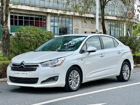 Citroën C4L 2014
