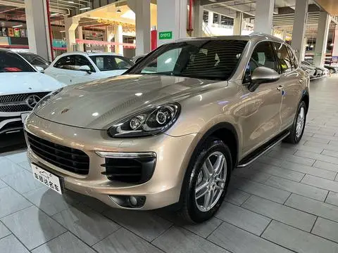 Porsche Cayenne 2016 — фото 1
