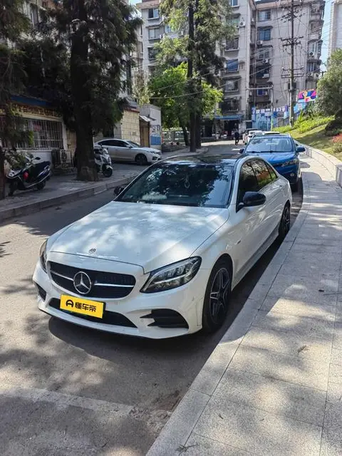 Mercedes-Benz C-Class 2021