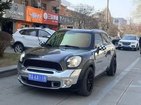 MINI COUNTRYMAN 2011