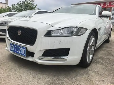 Jaguar XFL 2018