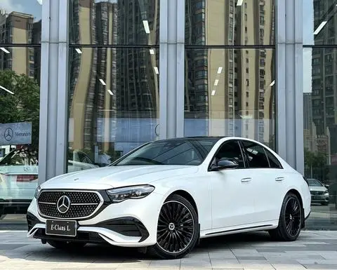 Mercedes-Benz E-Class 2025 — фото 1