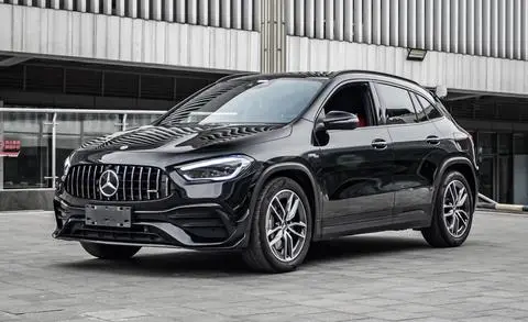 Mercedes-Benz GLA AMG 2022 — фото 1