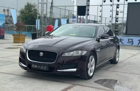 Jaguar XFL 2018