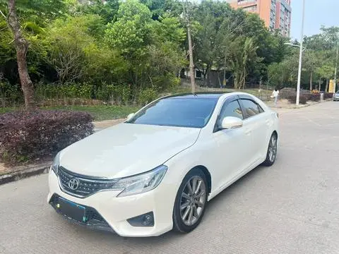 Toyota Reiz 2013