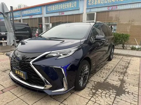 Toyota 赛那 2023