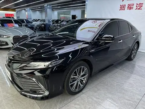 Toyota Camry 2021