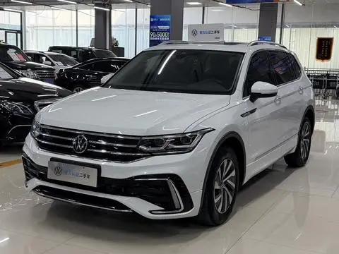 Volkswagen Tiguan L PHEV 2022 — фото 1