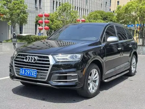 Audi Q7 2016 — фото 1