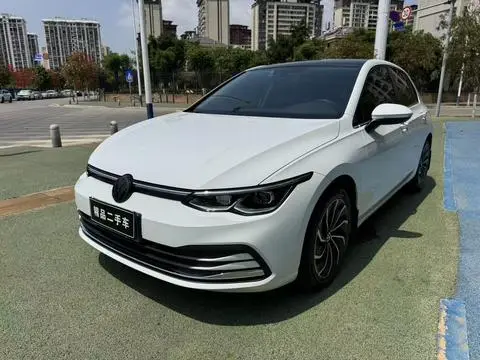 Volkswagen Golf 2021