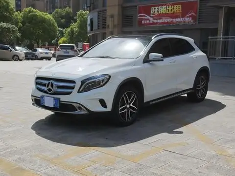 Mercedes-Benz GLA 2016