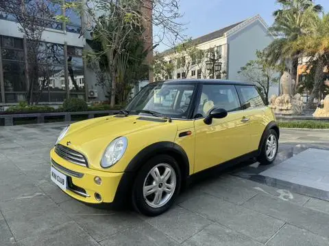 MINI MINI 2006