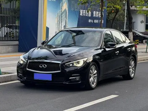 Infiniti Q50 2014