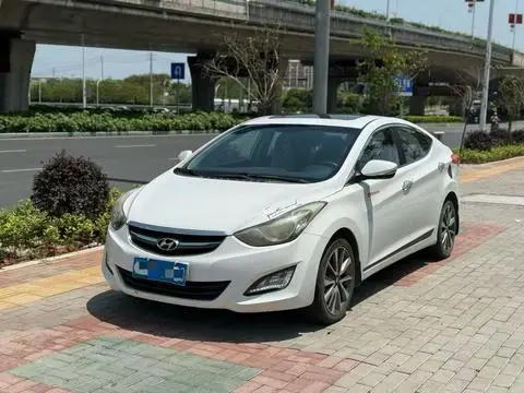 Hyundai Elantra Langdong 2015