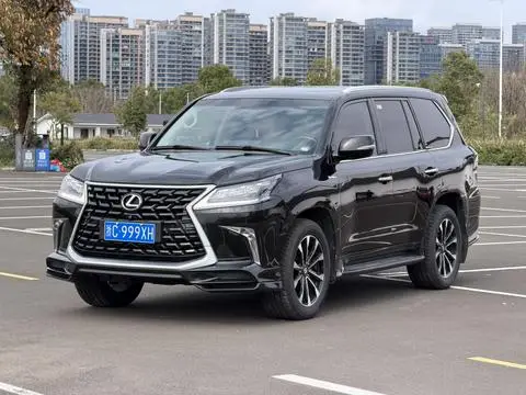 Lexus LX 2019 — фото 1