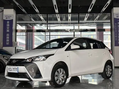 Toyota YARIS L 2021