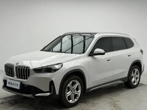 BMW X1 2023 — фото 1