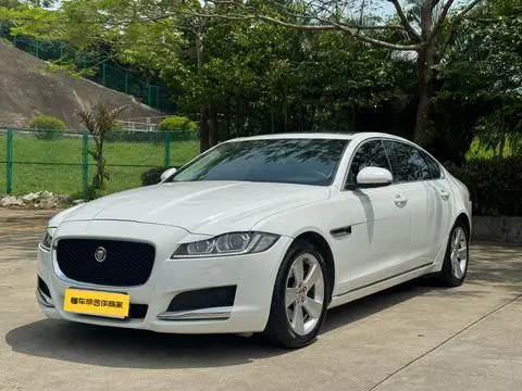 Jaguar XFL 2018