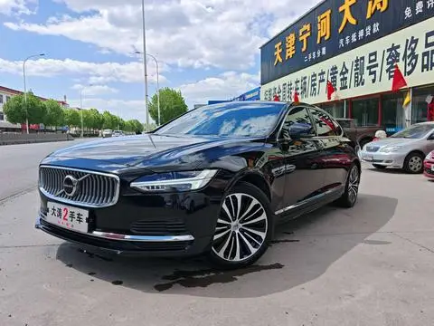 Volvo S90 PHEV 2023
