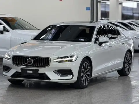 Volvo S60 2023