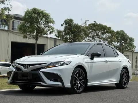 Toyota Camry 2021