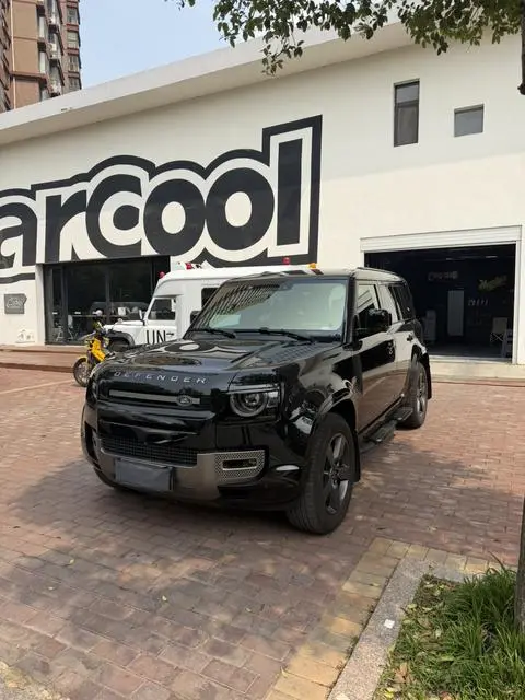 Land Rover 卫士 2024