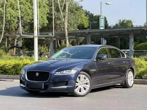 Jaguar XFL 2018