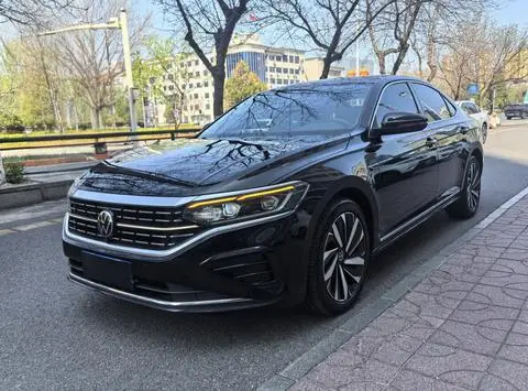 Volkswagen Passat 2023