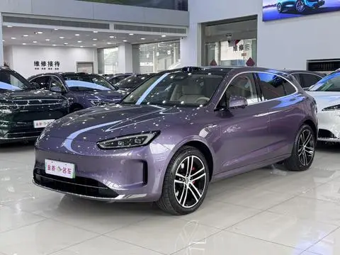 AITO M5 2025