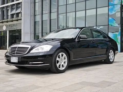 Mercedes-Benz S-Class 2010