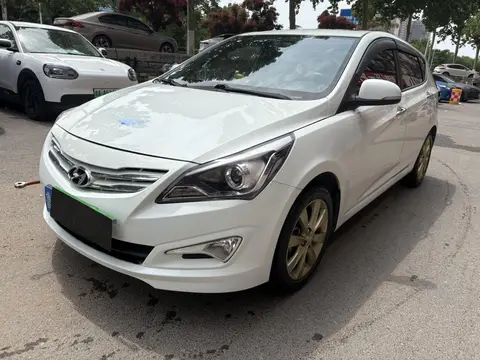 Hyundai Reina 2014