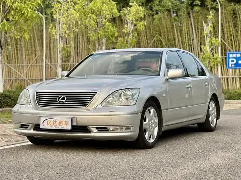 Lexus LS 2004
