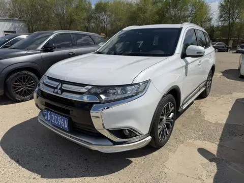 Mitsubishi 欧蓝德 2017