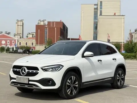 Mercedes-Benz GLA 2020