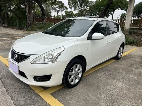 Nissan 骐达TIIDA 2014 — фото 1