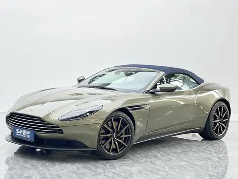 Aston Martin DB11 2023 — фото 1