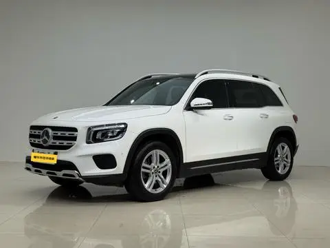 Mercedes-Benz GLB 2023