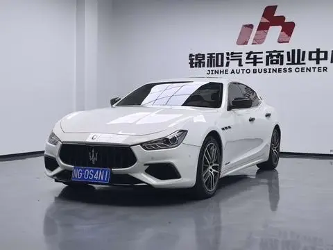 Maserati Ghibli 2021