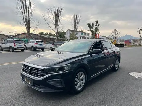 Volkswagen Passat 2022