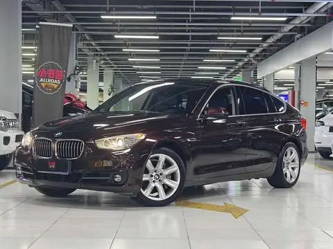 BMW 5 Series GT 2015 — фото 1
