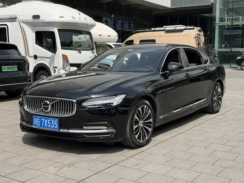 Volvo S90 2025