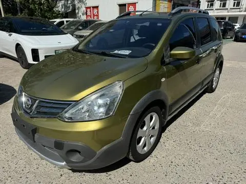 Nissan 骊威 2013