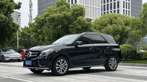 Mercedes-Benz GLE 2017