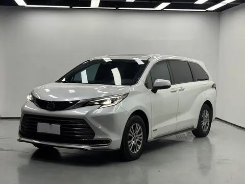 Toyota 赛那 2021