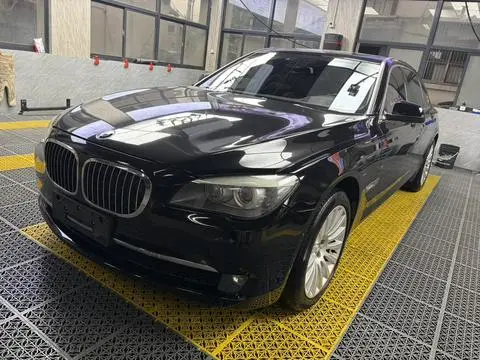 BMW 7 Series 2010
