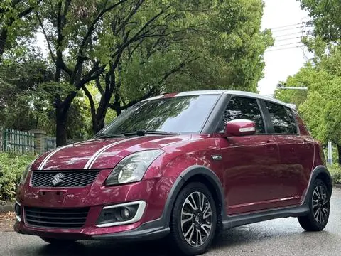 Suzuki 雨燕 2013