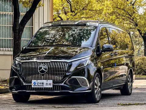 Mercedes-Benz 威霆 2021