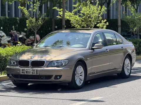 BMW 7 Series 2005 — фото 1