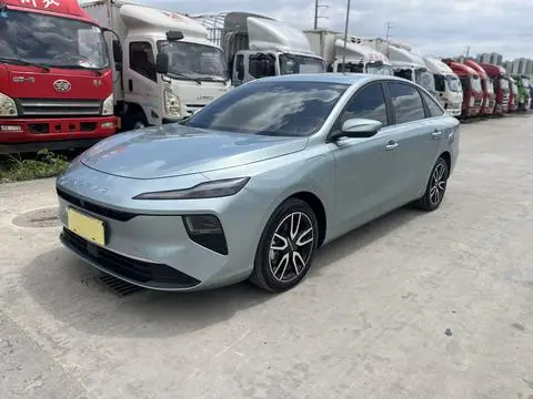 Roewe D6 2025