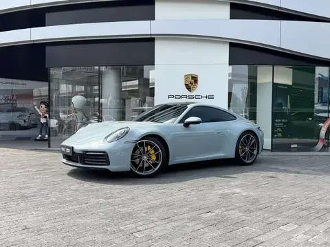 Porsche 911 2023